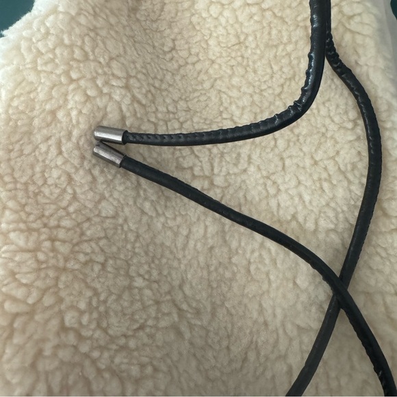 boohoo Sherpa Faux Fur Women’s Vest Size M Cream NWT - Picture 9 of 10